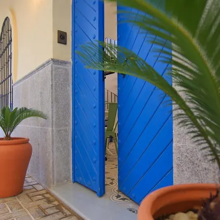 Mara'S Apartments Torremolinos La Mar - Beachfront Tiny House - Bajondillo Buitenkant foto
